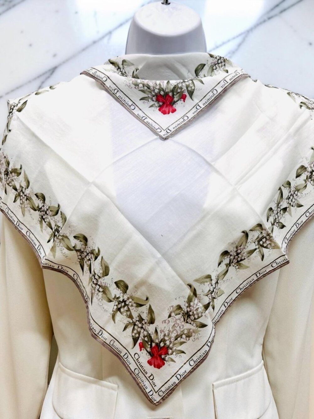 2 Neck-Kerchief YSL & Christian Dior cotton 18.5" white blue red  foral ( - Picture 5 of 14